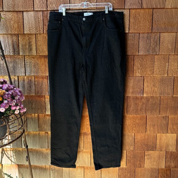 Abercrombie & Fitch Black Ultra High Rise 90s Straight Jeans in Women's 34/18L - Picture 2 of 14